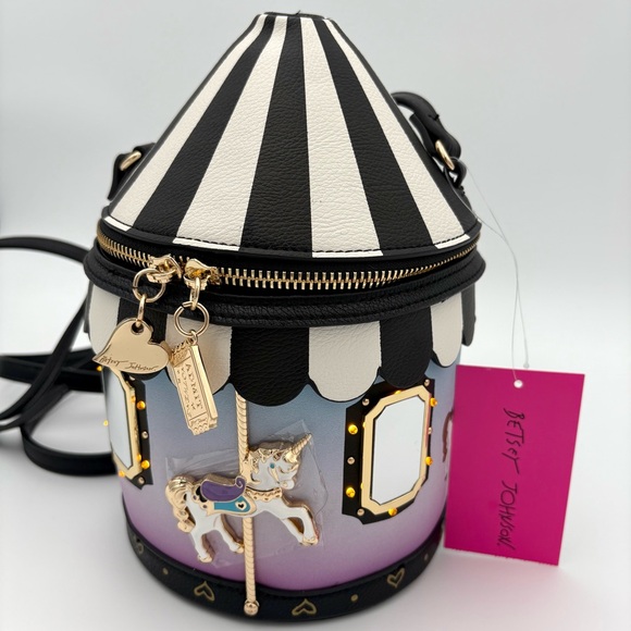 Betsey Johnson Carousel Unicorn Crossbody — LIGHTS UP! NWT 🎠 - Picture 5 of 13